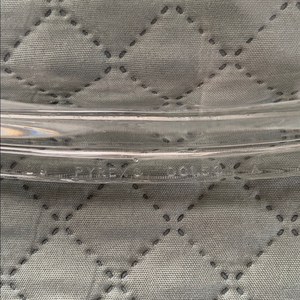 Pyrex Clear Glass Oval Lid - Picture 3 of 4